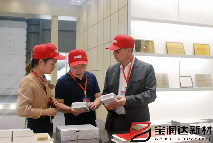 法國(guó)客戶(hù)來(lái)訪(fǎng)寶潤(rùn)達(dá)洽談冷庫(kù)板項(xiàng)目