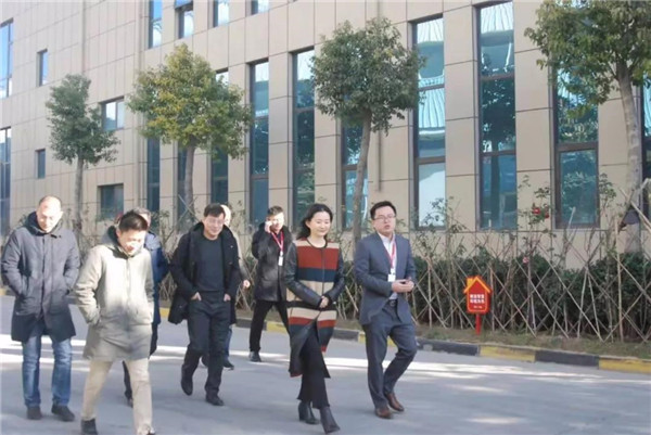 寶潤達(dá) 寶潤達(dá)