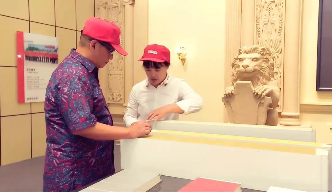 印尼客戶來訪寶潤(rùn)達(dá)洽談聚氨酯冷庫板合作 印尼客戶來訪寶潤(rùn)達(dá)洽談聚氨酯冷庫板合作