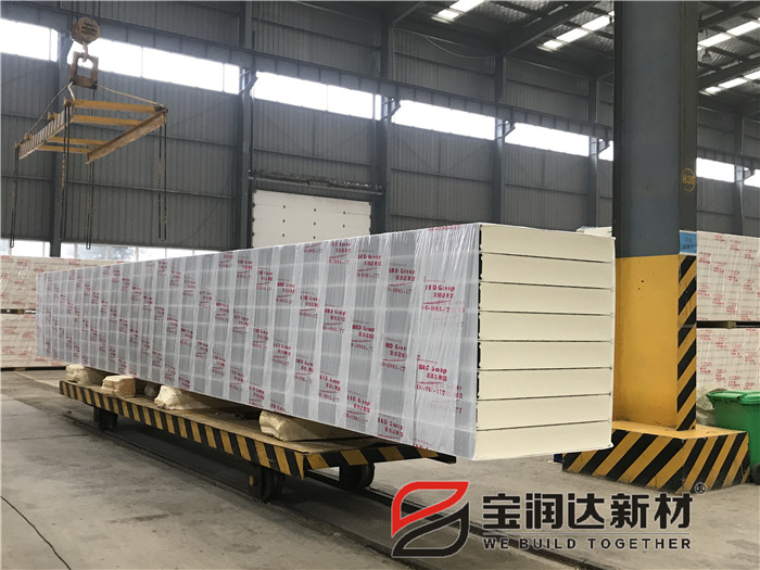 巖棉保溫板與聚氨酯保溫材料的區(qū)別