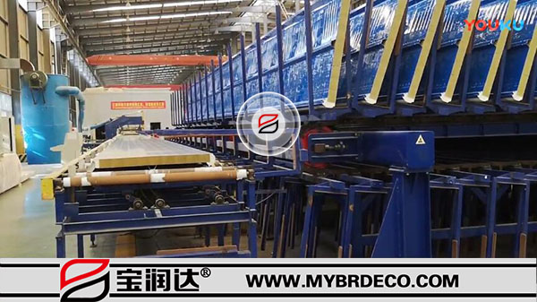 聚氨酯屋面板彩鋼夾芯板生產(chǎn)工藝-寶潤達節(jié)能新材